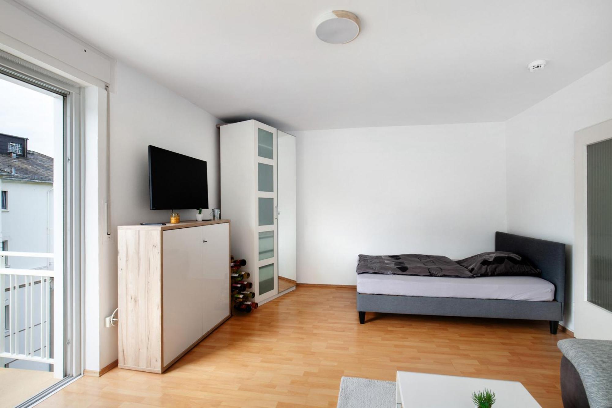 Charmante Stadtwohnung Im Zentrum Wiesbaden Esterno foto